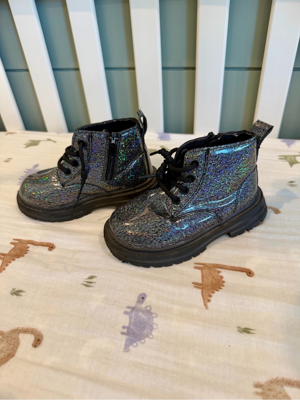 Kids Holographic Lace-Up Ankle Boots - Black 9.5T